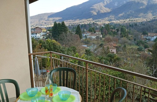 Castello Apartment | Cosy apartment for 4 people with pool, TV, balcony and parking