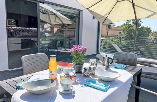 Caramagna Ligure Apartment | Cosy apartment for 4 guests with A/C, pool, WIFI, TV and terrace