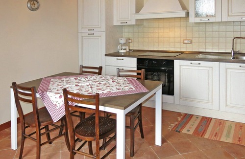 Cossombrato Apartment | Cosy apartment for 9 people with A/C, pool, WIFI, TV, patio and pets allowed
