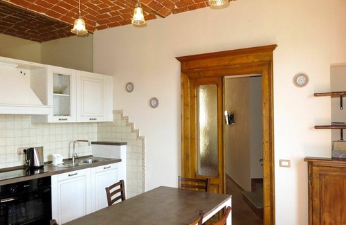 Cossombrato Apartment | Cosy apartment for 9 people with A/C, pool, WIFI, TV, patio and pets allowed