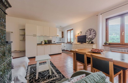 Ranzo Apartment | Cosy apartment for 4 people with WIFI, TV, terrace and pets allowed