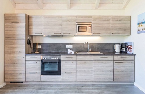 Dagebuell House | Cosy apartment in villa for 4 guests with WIFI, TV, terrace and pets allowed