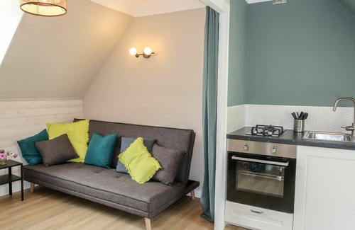 Plozevet Villa | Cosy apartment in villa for 3 guests with WIFI