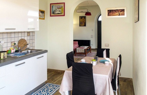 San Michele di Moriano Villa | Cosy apartment in villa for 4 people with A/C, WIFI, pool, TV and terrace