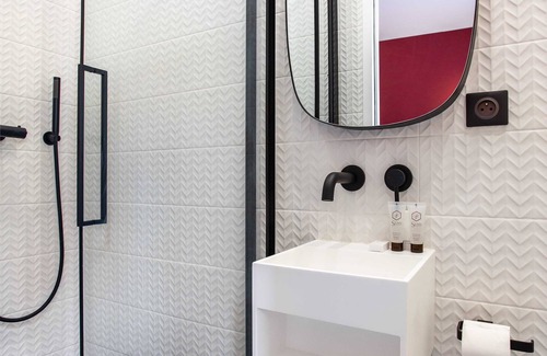 Quartier de Javel Apartment | Cosy Bedroom - Tour Eiffel/Champs de Mars 9A