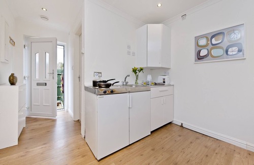 Richmond-upon-Thames Apartment | Cosy Studio in Richmond