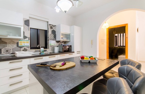 Qawra Apartment | Cotswold Sea Apart With 3 bdr at Qawra