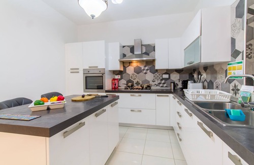 Qawra Apartment | Cotswold Sea Apart With 3 bdr at Qawra
