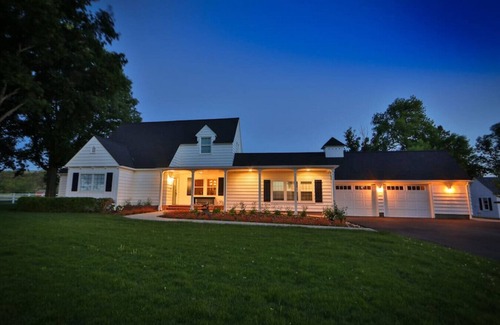 Walla Walla House | Cottonwood Canyon · Historic Farm Estate with Pool
