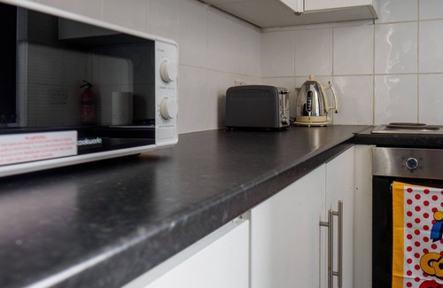 Stoke-on-Trent Apartment | Couldon Lodge Double Room 1