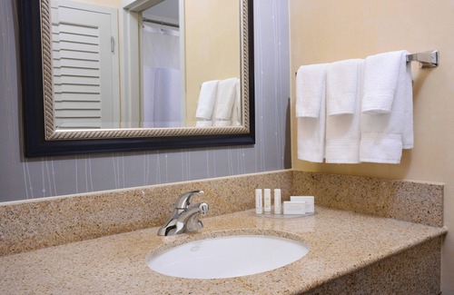 Central Oklahoma City Hotel | Courtyard by Marriott Oklahoma City Airport