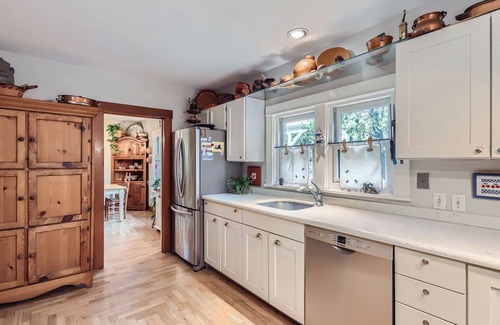 North Boulder House | Cozy 3BR house in N. Boulder with WiFi, 4 parking spots, and fenced yard