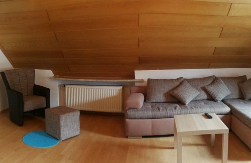 Hohenberg a.d.Eger Apartment | Cozy and bright vacation apartment (67 sqm) with free WLAN