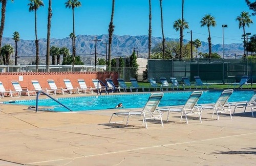 Thousand Palms House | Cozy desert home in popular Tri Palms Estates