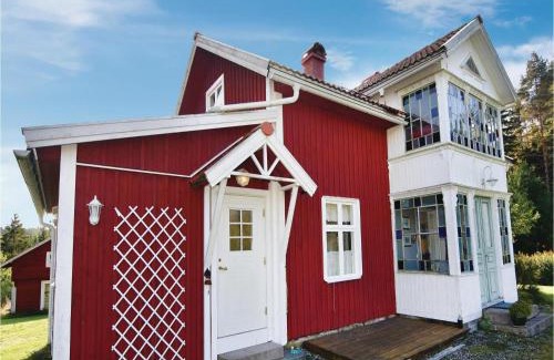 Arjang House | Cozy Home In Årjäng With Kitchen