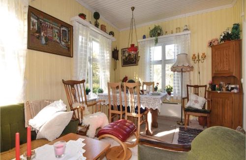 Arjang House | Cozy Home In Årjäng With Kitchen