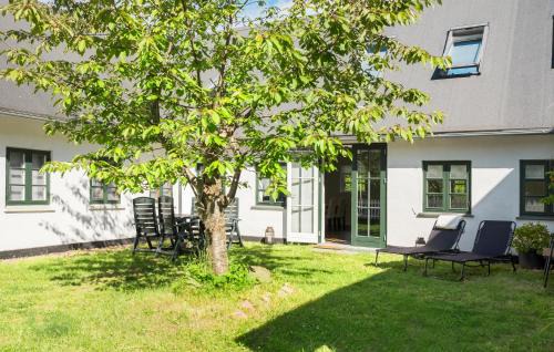 Faarevejle House | Cozy Home In Fårevejle With Wifi
