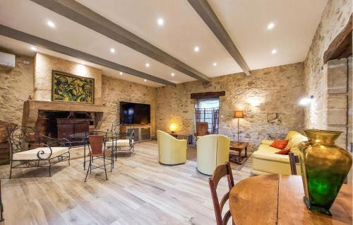 Montcaret House | Cozy Home In Montcaret With Wifi