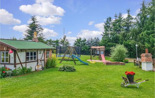 gmina Bedzino House | Cozy Home In Mscice With Kitchen