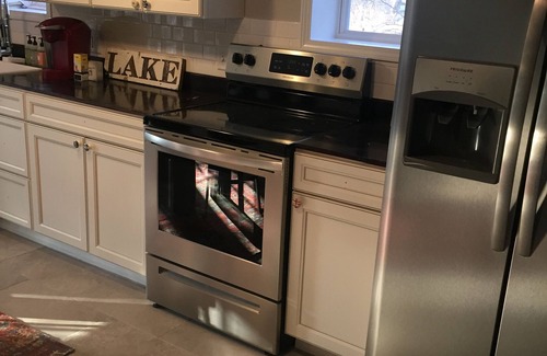 Skaneateles House | Cozy Lake Cottage and just a short drive into the village of Skaneateles!