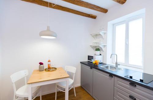 Rovinj Apartment | Cozy Montalbano Studios by Irundo