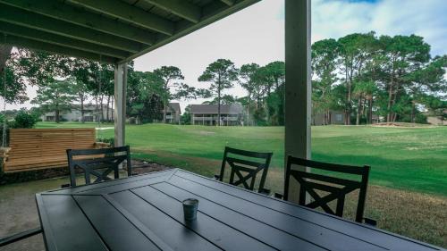 Miramar Beach Boat Rental | Cozy renovated ground floor unit - Golf Villa - on the Golf Course
