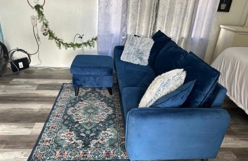 Gulf Gate Estates Apartment | Cozy Studio only 10 minutes by car of Siesta Key