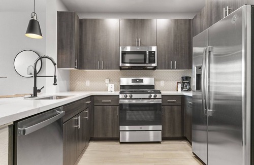 Downtown Phoenix Apartment | CozySuites at Downtown Phoenix
