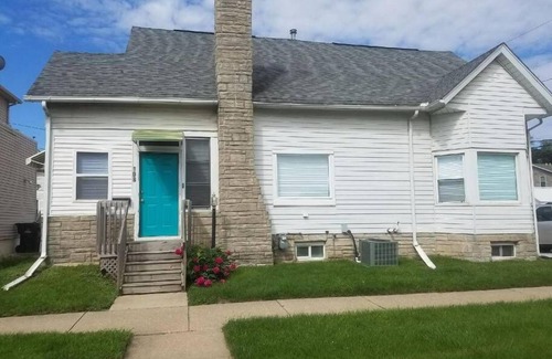 Cedar Rapids - Iowa City House | CR Short Stays