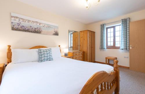 Llanfairpwllgwyngyll House | Crib Goch Cottage