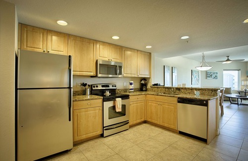 Treasure Island Apartment | Crystal Palms Beach Resort
