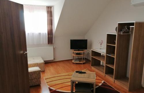 Cserkeszolo House | Csipkeház Apartman