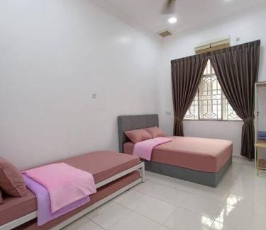 Tangkak House | D96 Homestay Tangkak 钻石民宿