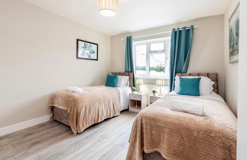 Dartford Apartment | Dartford, Kent - Modern 2Bd 2Bath En-Suite Bungalow M25 Bluewater