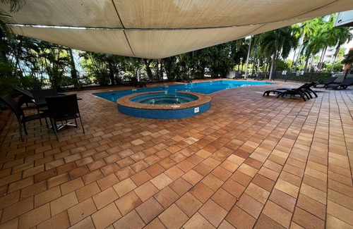 Darwin City Centre Apartment | Darwin Esplanade Central