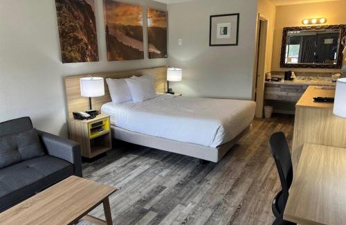 Branson Hotel | Days Inn by Wyndham Branson Ozarks
