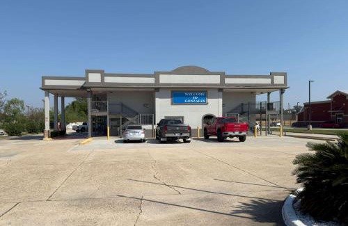 Gonzales Hotel | Days Inn by Wyndham Gonzales