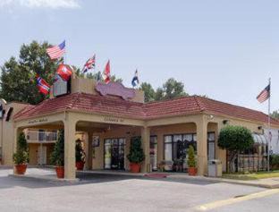 Whitehaven Hotel | Days Inn by Wyndham Memphis at Graceland