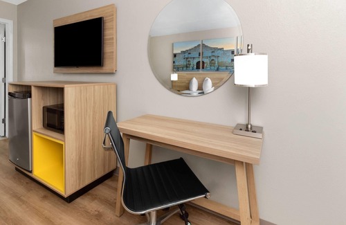 Temple Hotel | Days Inn by Wyndham Temple