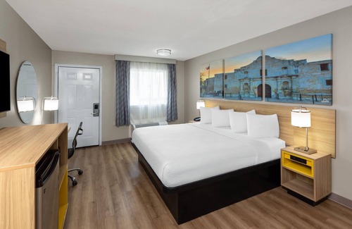 Temple Hotel | Days Inn by Wyndham Temple