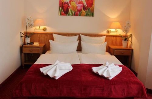 Fredersdorf Hotel | Flora
