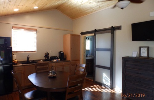 Healy Cabin | Denali Wildlife Moose Cabin Luxury with a touch of Rustic