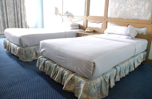 Chang Khlan Hotel | Diamond River Ping Petch-Ngam Hotel