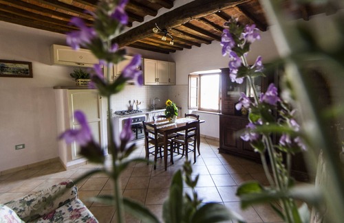 Sassetta House | Diffused hotel "Le Dame del Borgo" - Apartment Angelica