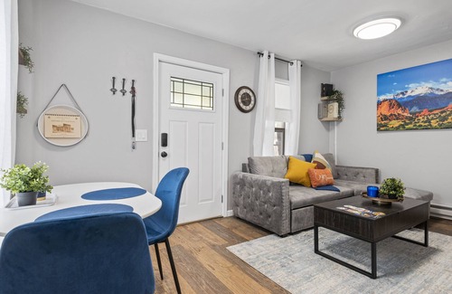 Colorado Springs Cottage | Discover the Magic of Old Colorado City - Stay at the Charming Colorado City