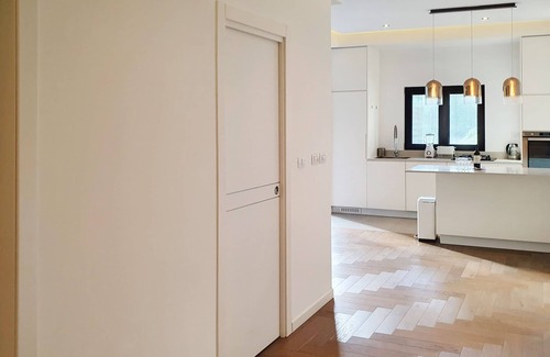 Old North Apartment | Dizengoff Brique