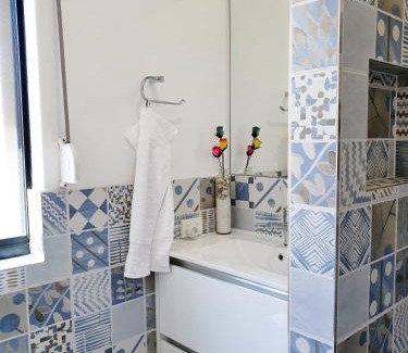 Wannanup Apartment | Dolphin Beach House - Wannanup, Mandurah between the estuary and the ocean