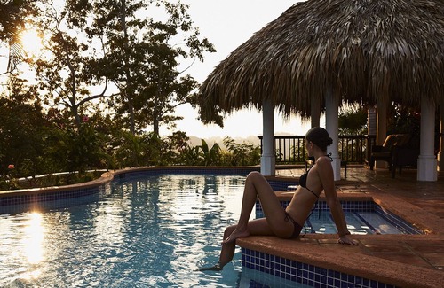 Roatan Bed & Breakfast | Dos Bahias