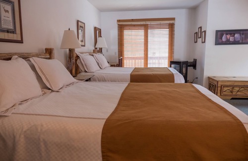 June Lake Resort | Double Eagle Resort & Spa