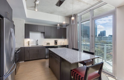 Civic District Resort | Downtown Austin Resort Studio Deluxe